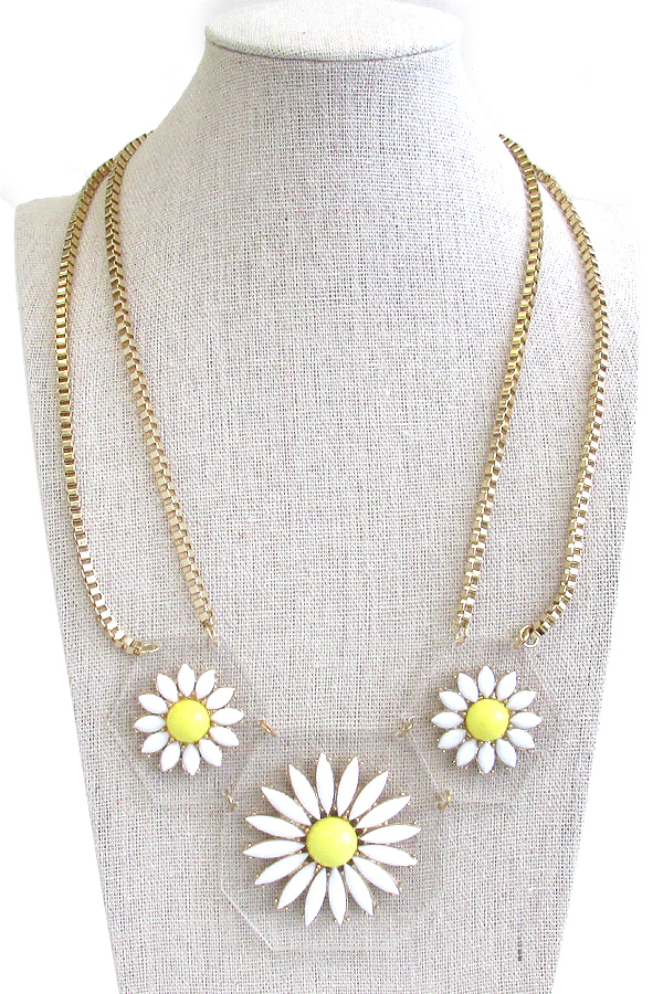 Triple flower on acrylic board link and double layer tube chain necklace