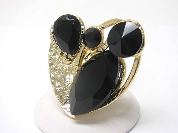 Large crystal and heart metal deco stretch ring