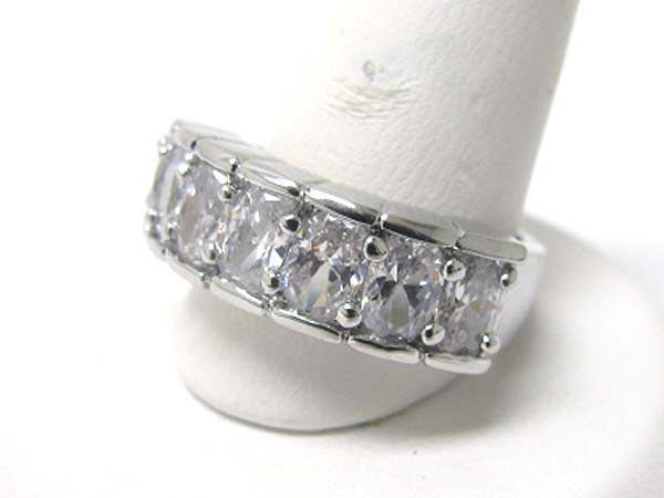 Barguette crystal slim line ring