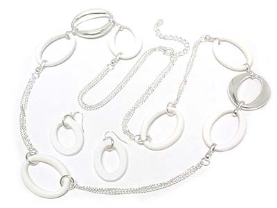 Acryl and metal oval donut link long neacklace and earring set 