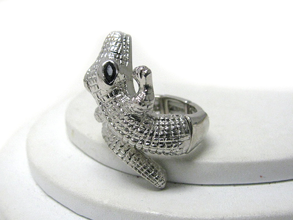 Crystal eyed crockadile stretch ring