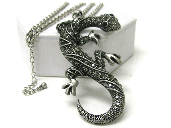 Crystal stud large lizard long necklace