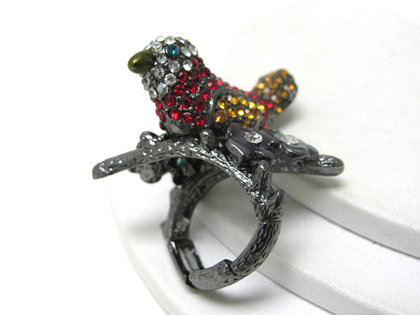 Multi crystal stud sparrow on branch stretch ring