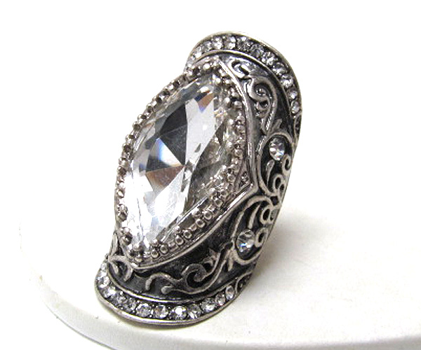 Multi crystal center arroehead crystal stone textured metal stretch ring