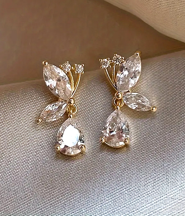 Crystal butterfly earring
