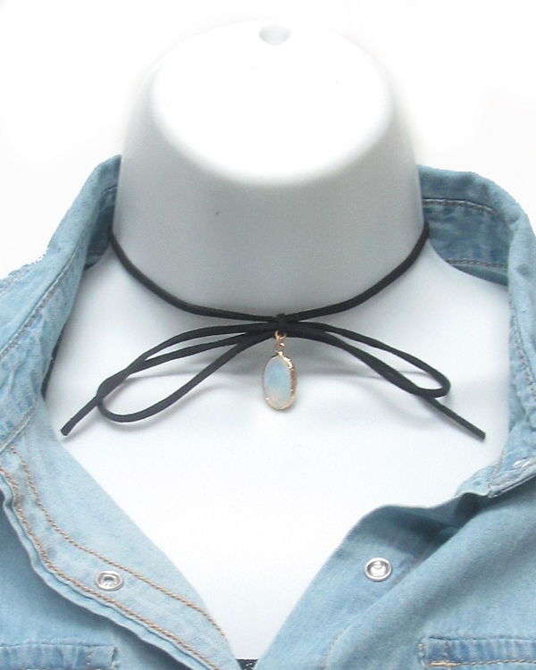 Stone and leather bow choker necklace