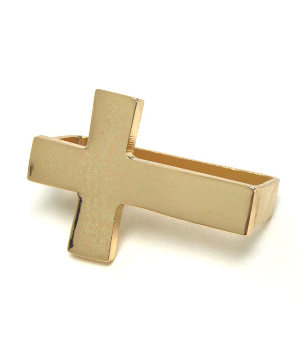 Thick bold cross three finger ring