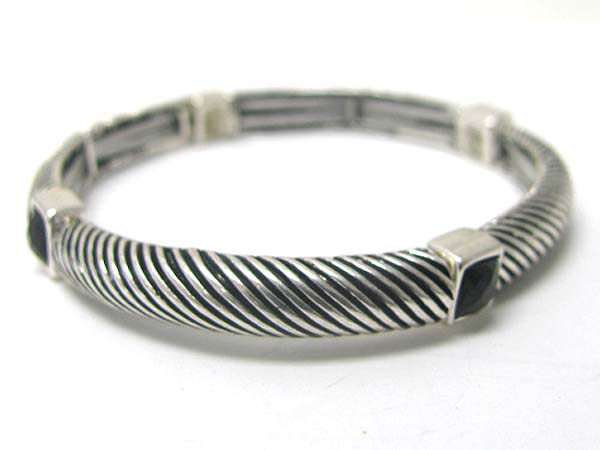 Facet stone and cable texture metal stretch bracelet