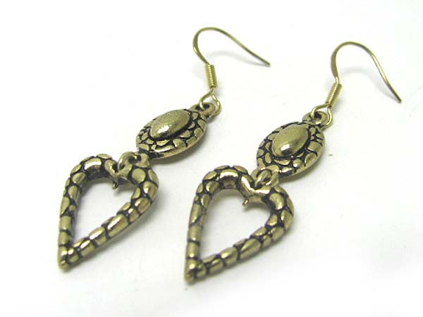 Antique look pebble metal heart earring