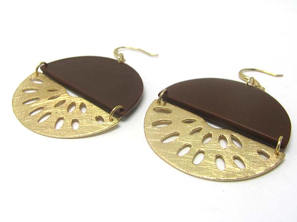 Filigree scratch metal and formica half and half earring - brass metal