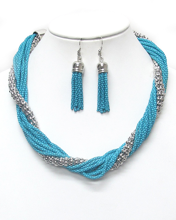 Multi twist metal chain necklace set