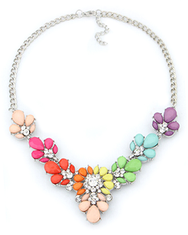 Crystal and acryl statement necklace