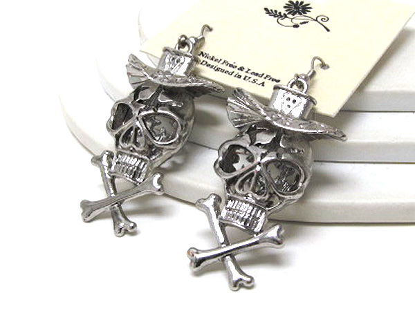 Metal puffy skull with hat and bone fashion drop earring 