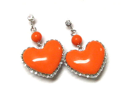 Crystal acryl puff heart earring