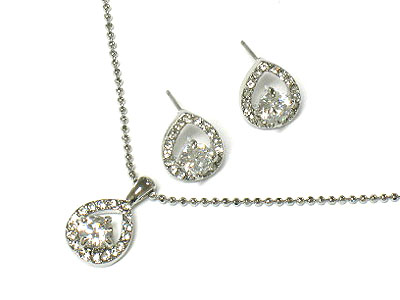 Crystal tear drop necklace and earring set