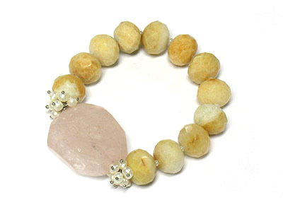 Semi precious stone and fresh water pearl stretch bracelet