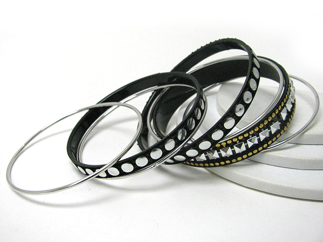 Metal piece stud multi stackable bangle set of 7