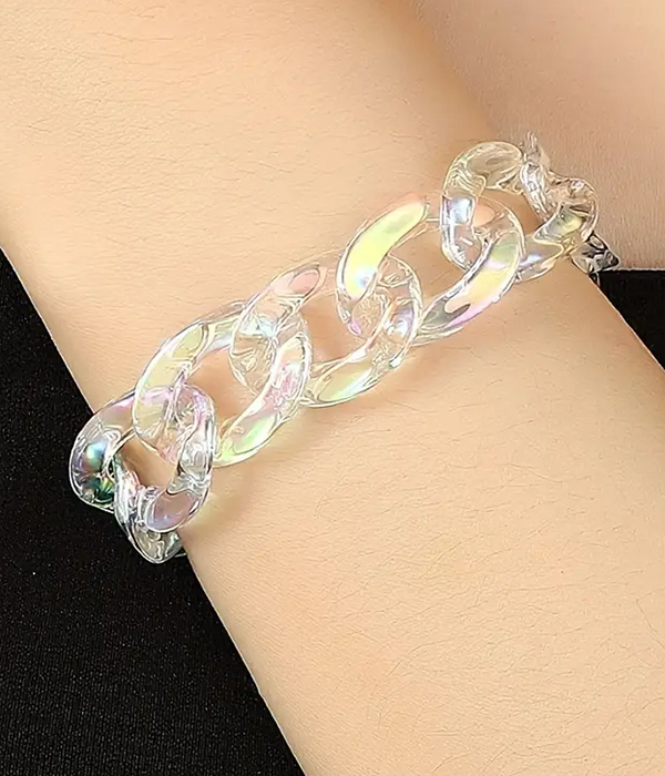 Chunky acrylic chain bracelet