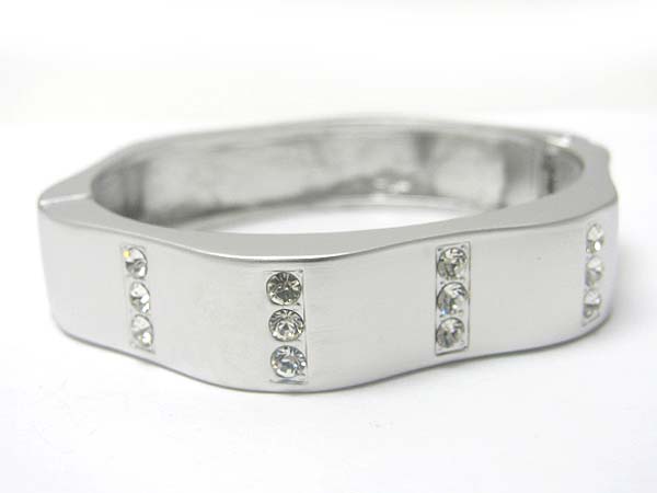 Crystal stud flower shape metal hinge bangle