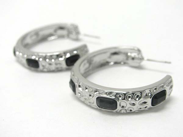 Stone deco metal arc earring