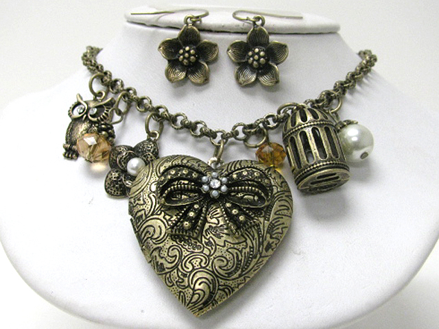 Retro vintage style large heart and mixed charm dangle necklace earring set