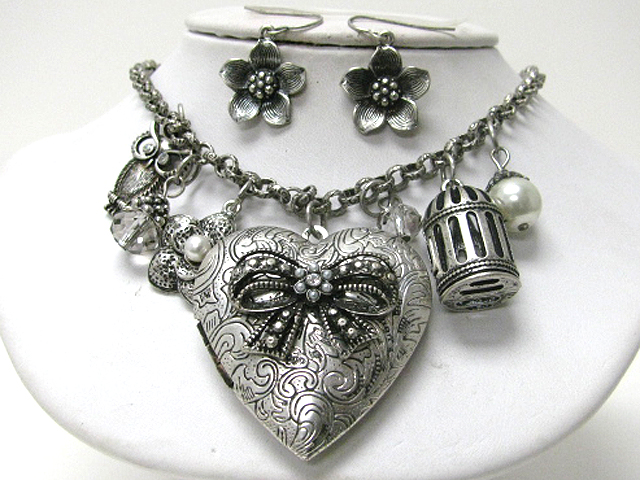 Retro vintage style large heart and mixed charm dangle necklace earring set