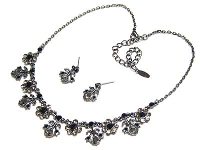 Crystal flower necklace and earring set