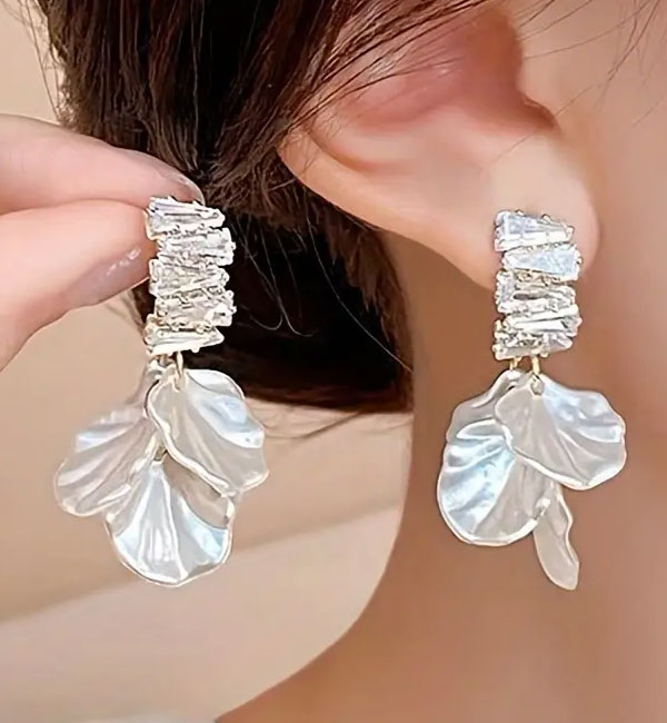 Silver textured shell leaf dangle earrings