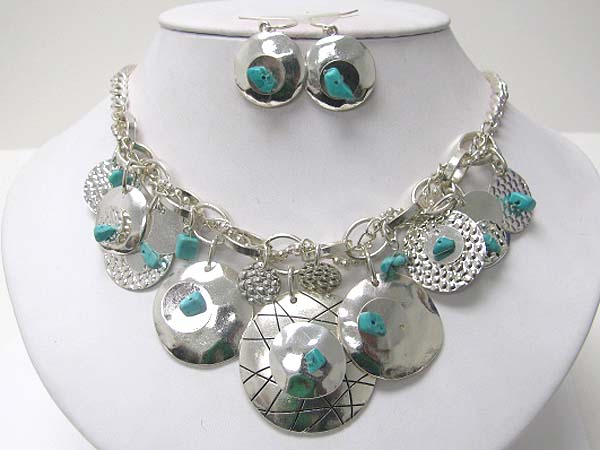 Turquoise chip stone deco metal disk drop necklace earirng set