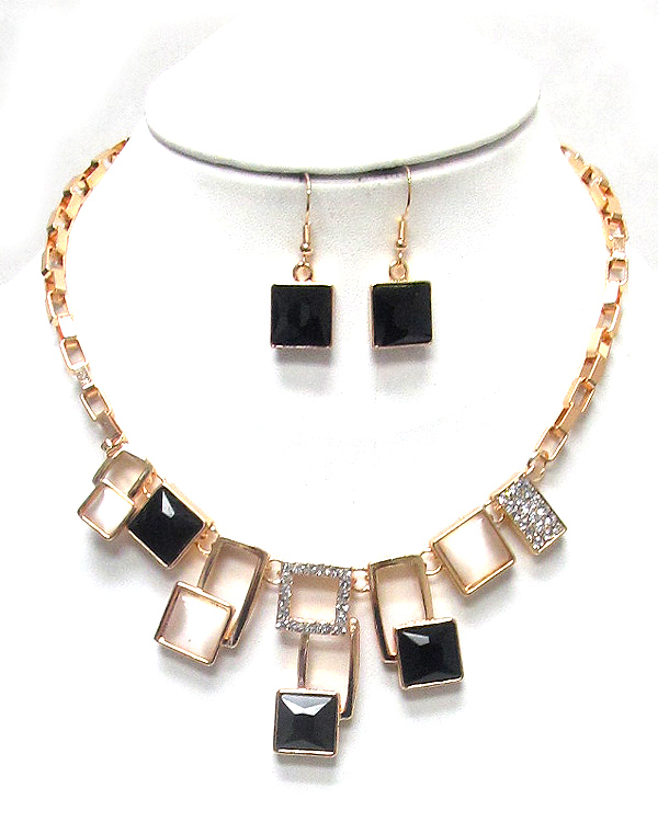 Cstystal metal structure necklace set