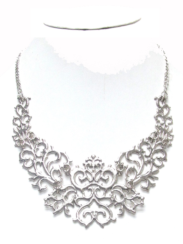 Metal filigree bib statement necklace set