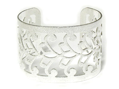 Matte silver floral casting bangle bracelet