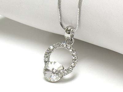 Made in korea whitegold plating facet cubic and crystal round pendant necklace