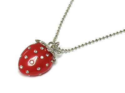 Crystal seeds acryl 3d small strawberry necklace