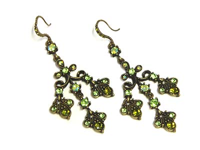 Crystal chandelier earring