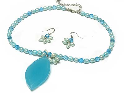 Facet semi precious stone and genuine fresh water pearl  necklace and earring set