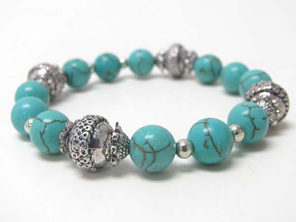 Turquoise stone and metal ball stretch bracelet 