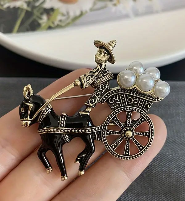 Vintage donkey cart with pearls brooch pin