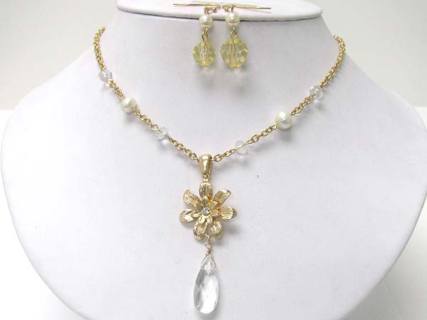 Crystal stud metal flower and tear drop pearl beads accent neckalce earring set