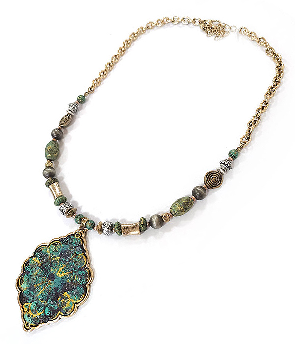 Western leaf pendant and multi bead mix necklace set