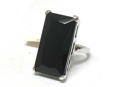 Large crystal deco simple ring