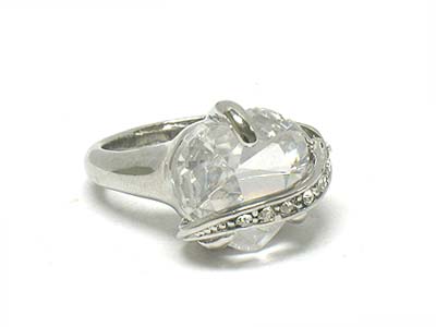 Boutique style crystal deco heart shape acryl stone ring