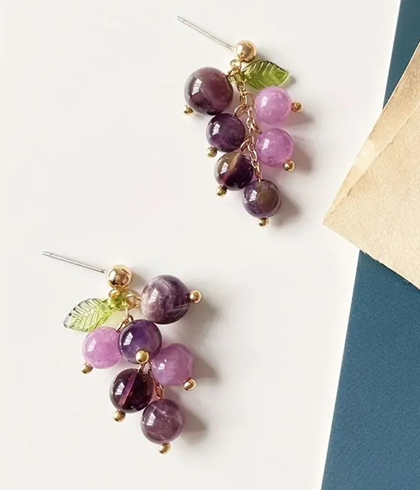 Glass grape earring