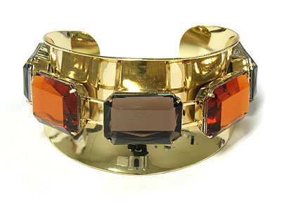 Epoxy stone lined mammered metal cuff bangle