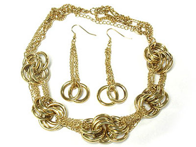 Multi chain and round link necklace and earring set