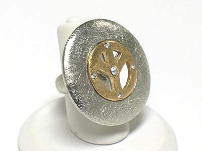 Peace theme scratch metal round stretch ring - brass metal