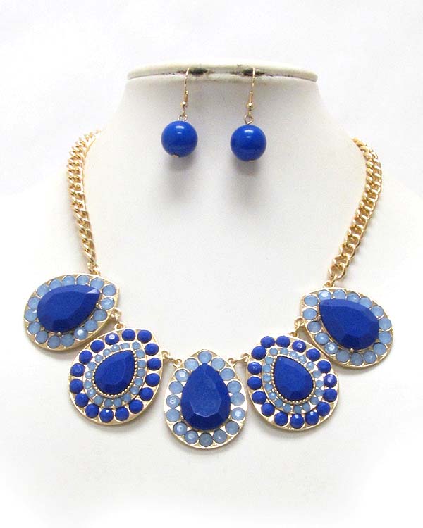 Crystal surrounded acryl disk link necklace set