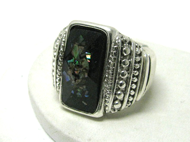 Glass stone and textured metal stretch ring?