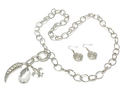 Fluer de lis and multi charm chain necklace set