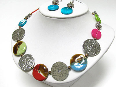 Hammered metal and ceramic disk link necklace and earring set